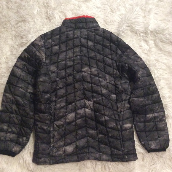 Boy’s Lightweight Jacket in Size 7/8 - Picture 2 of 2